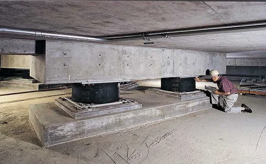 Base Isolation Seismic Design in Barrie: NBCC-Compliant Analysis
